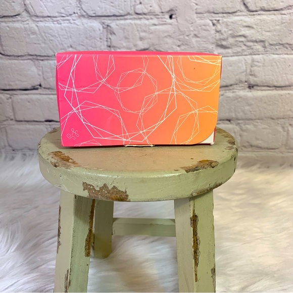 BRAND NEW Lily Sky Long Tassel Necklace and Gold Earrings Set - Picture 3 of 6